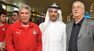 زاهر علي اليمين وشحاتة علي اليسار