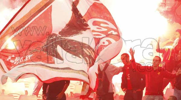 Ahly-Fans-60019-10-2010-16-43-6.jpg