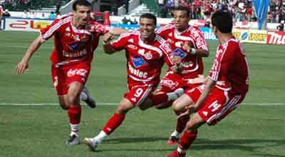 الوداد يتقدم بدوري أبطال إفريقيا رغم خسارته أمام تدوانا الغاني Wydad-Athletic-Club4005-2-2010-23-48-29