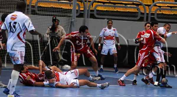 http://www.yallakora.com/pictures/main//2011/10/alhalyzamalkhandball60027-10-2011-22-35-47.jpg