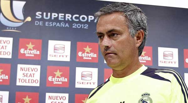 جوزيه مورينيو المدير الفني لريال مدريد