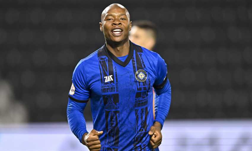 قبل ساعات من غلق باب القيد للسوبر الأفريقي.. آخر تطورات مفاوضات الأهلي والزمالك مع الصفقات